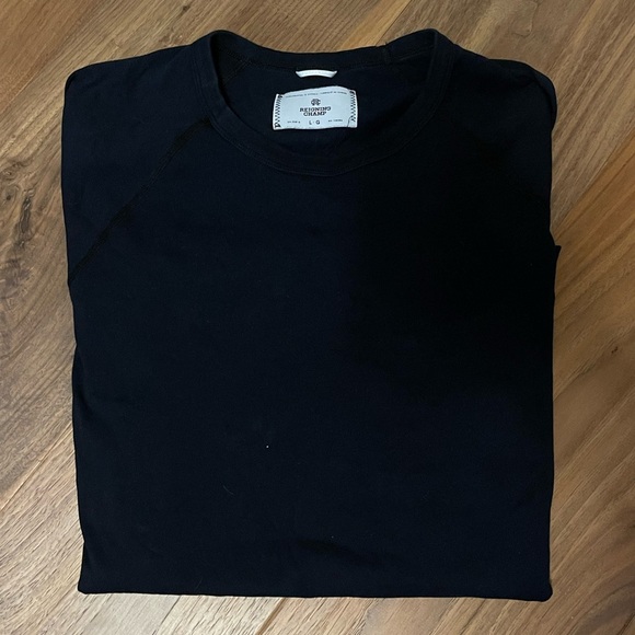 NAVY REIGNING CHAMP TEE - Picture 1 of 2